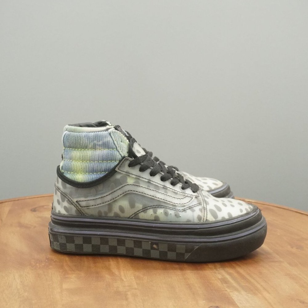 Vans High-Top Sneakers in Black, Gray and Pale Green